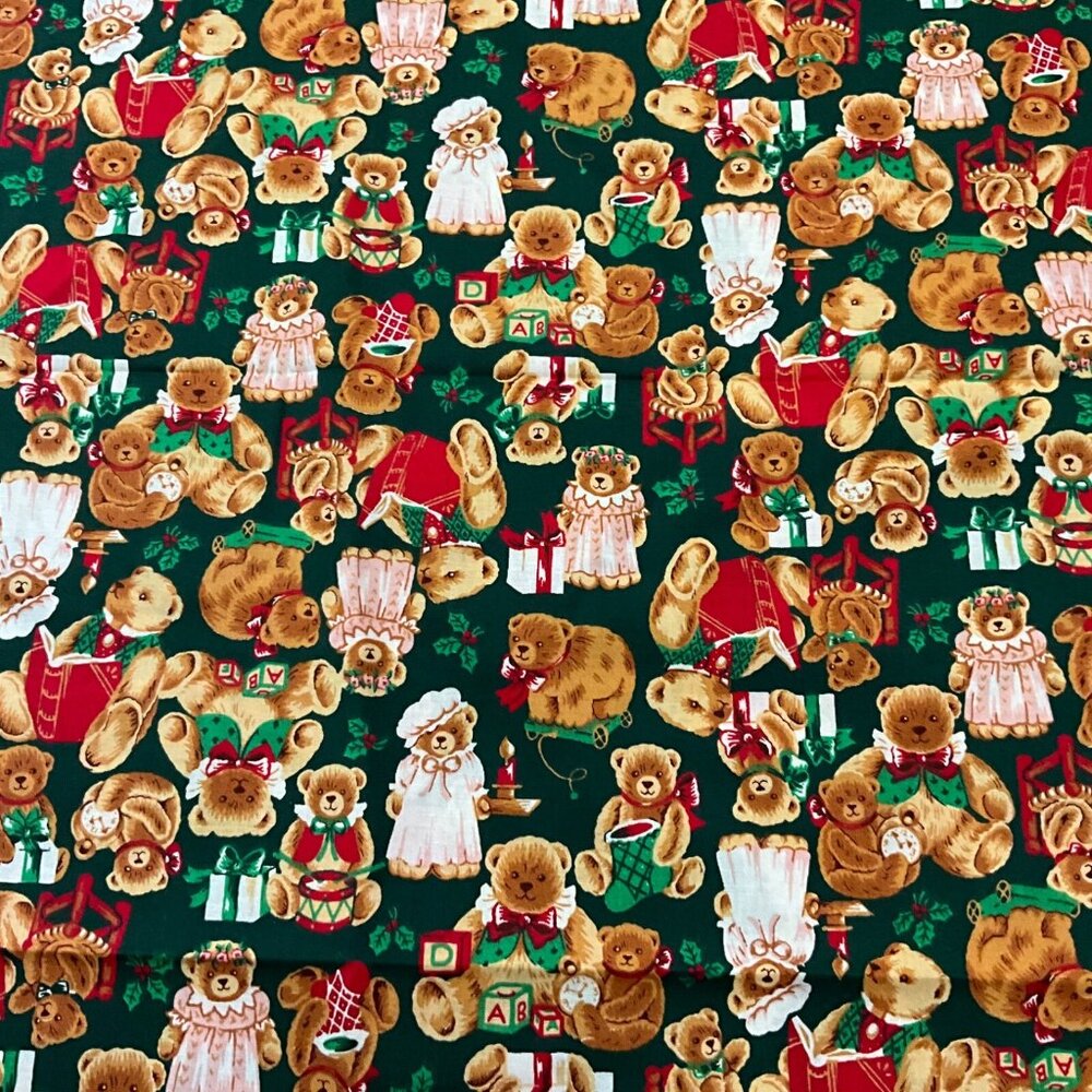 Wamsutta Hallmark Christmas Holiday Scattered Toss Teddy Bear Fabric  Green 2 yd